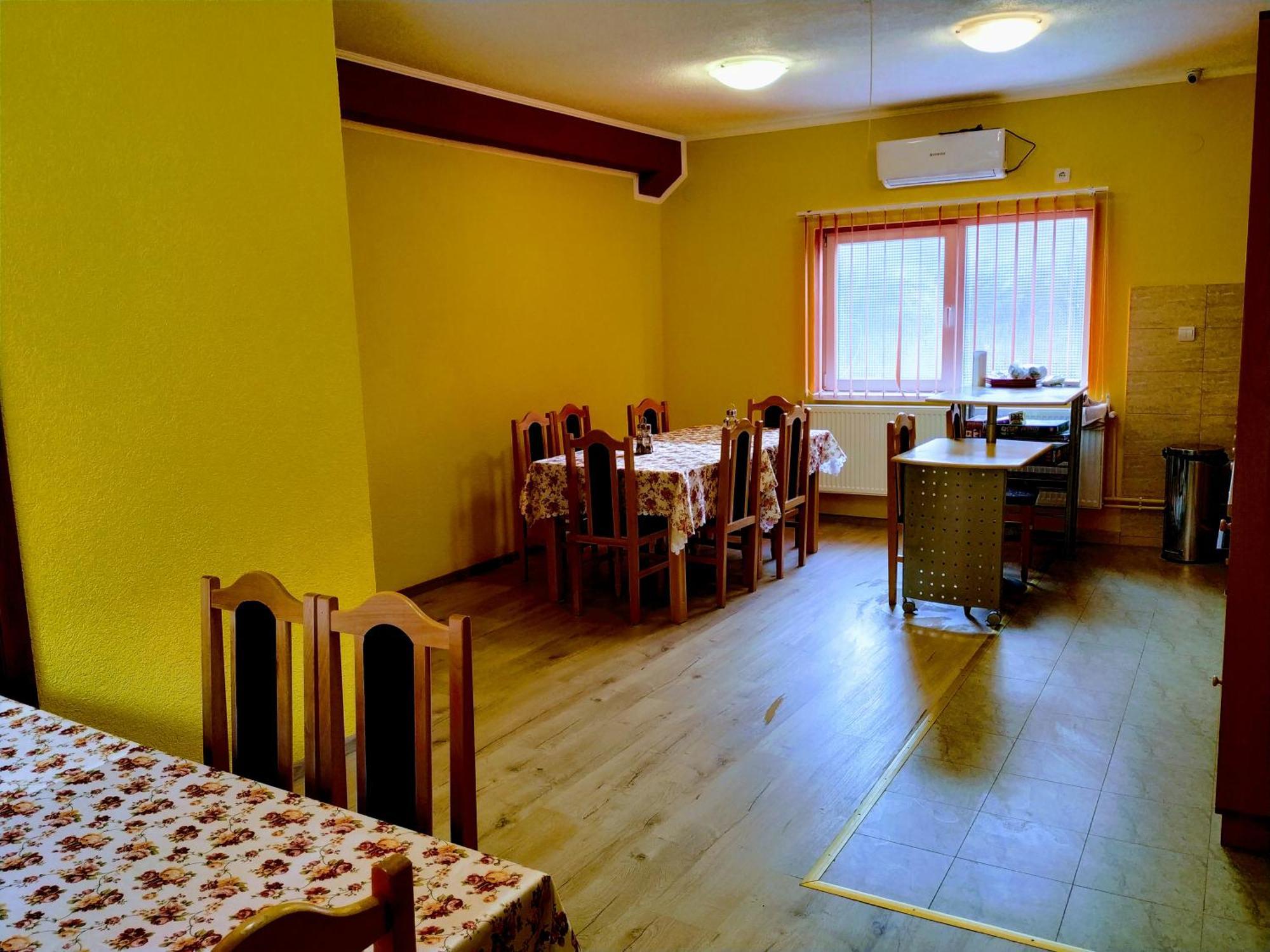 Venesis House Hotel Sighisoara Bagian luar foto